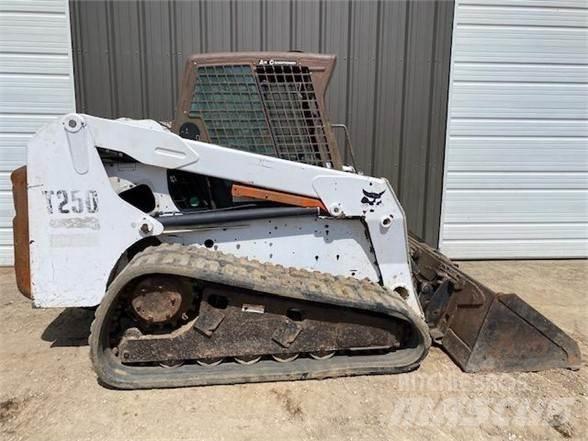Bobcat T250 Minicarregadeiras