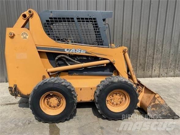 CASE 435 Minicarregadeiras