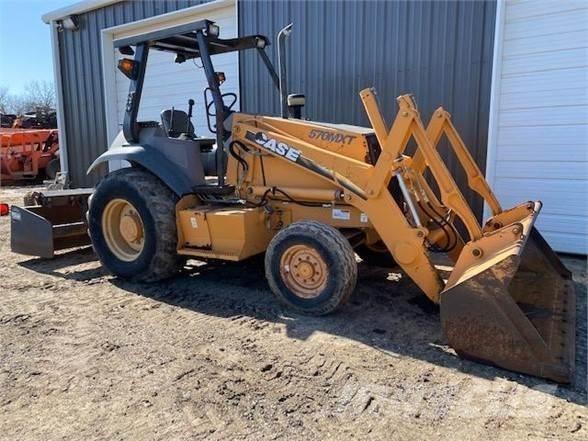CASE 570M XT Carregadeiras de rodas