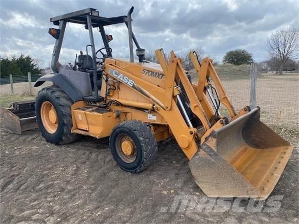 CASE 570M XT Carregadeiras de rodas