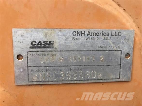 CASE 580M II Retroescavadeiras