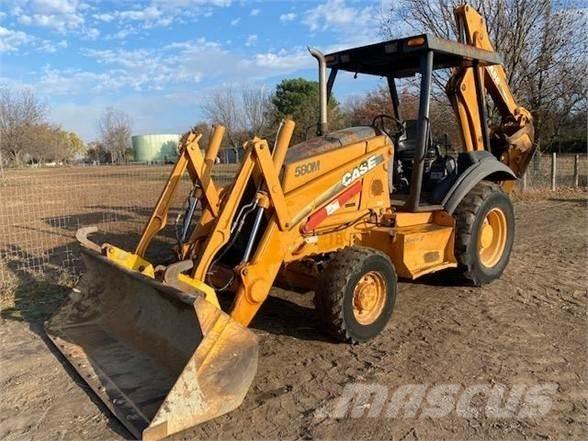 CASE 580M II Retroescavadeiras