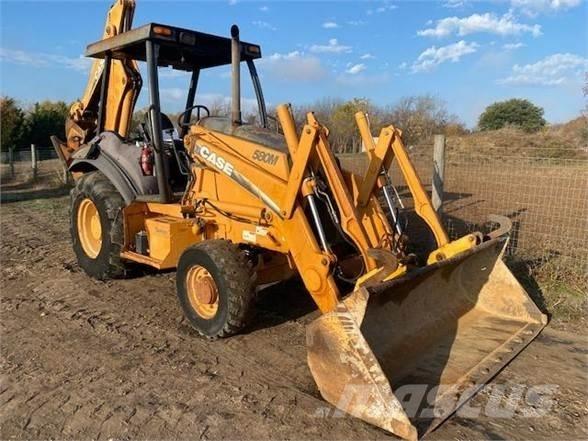 CASE 580M II Retroescavadeiras