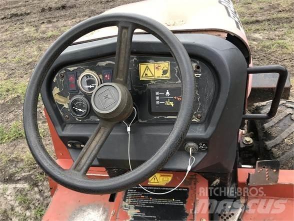 CASE 590 Retroescavadeiras