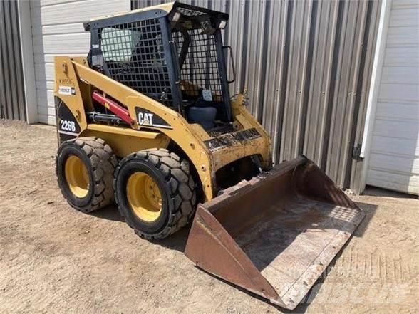 CAT 226B Minicarregadeiras
