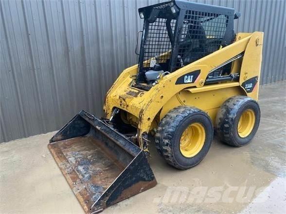 CAT 236B2 Minicarregadeiras
