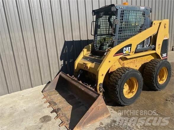 CAT 246 Minicarregadeiras