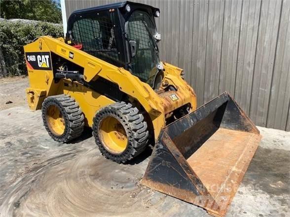 CAT 246D Minicarregadeiras