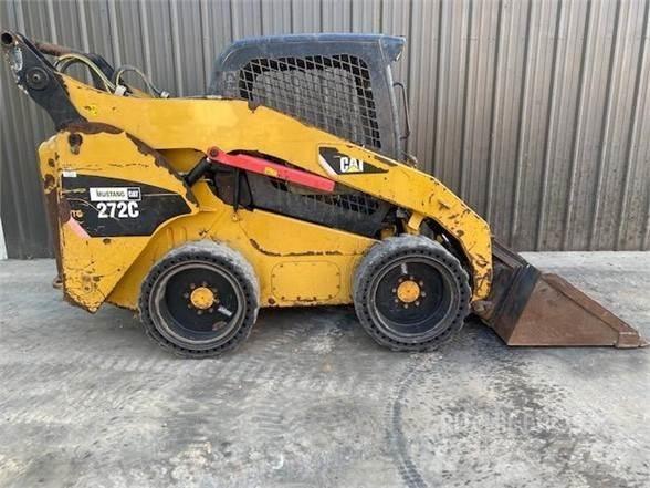 CAT 272C Minicarregadeiras