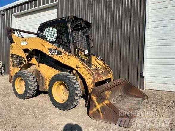 CAT 272C Minicarregadeiras