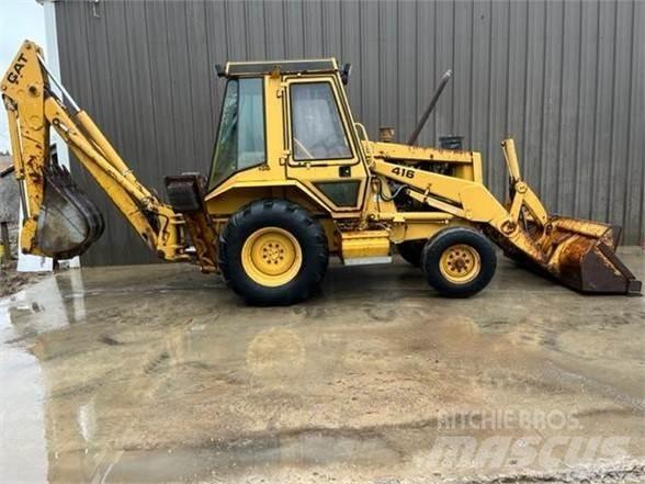 CAT 416 Retroescavadeiras