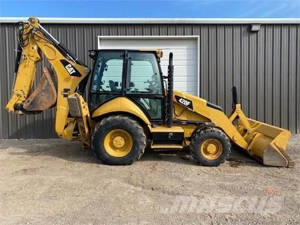 CAT 420F Retroescavadeiras