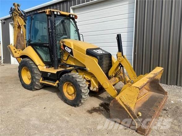 CAT 420F Retroescavadeiras