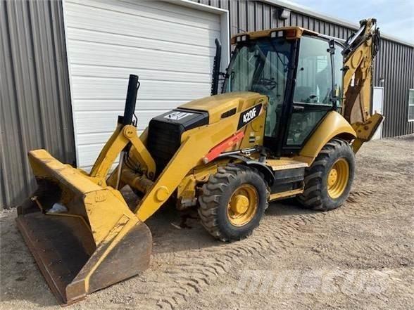 CAT 420F Retroescavadeiras