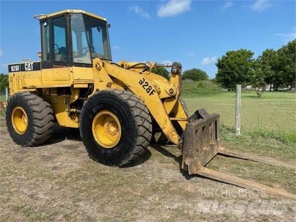 CAT 928F Carregadeiras de rodas