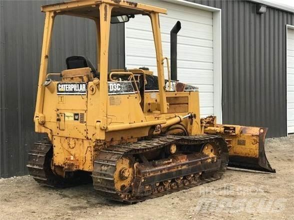 CAT D3C Dozers - Tratores rastos