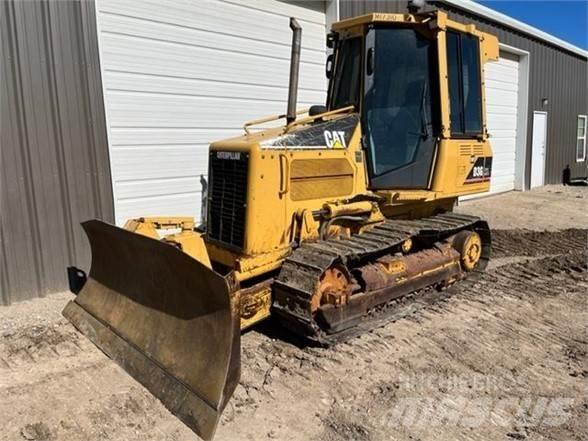 CAT D3G Dozers - Tratores rastos