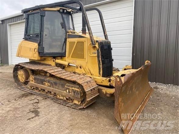 CAT D6K Dozers - Tratores rastos