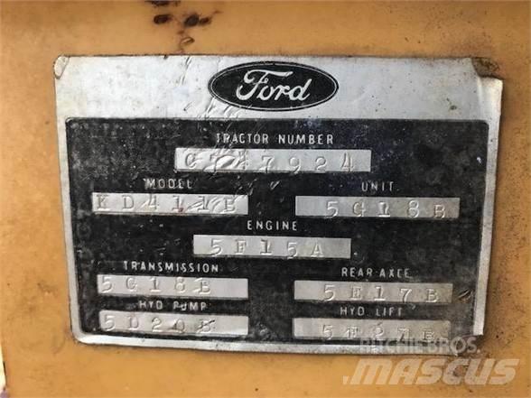 Ford 445A Carregadeiras de rodas