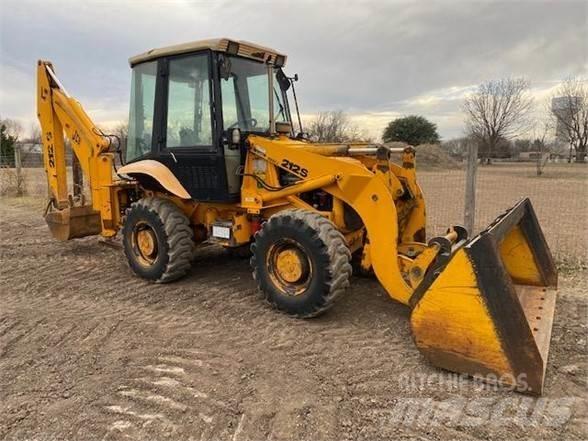 JCB 212S Retroescavadeiras