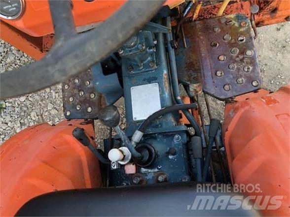 Kubota B7100 Tratores Agrícolas usados