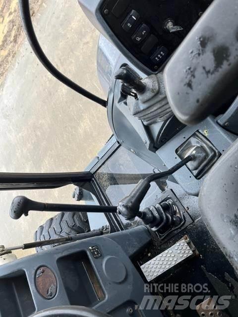 Terex TLB840R Retroescavadeiras
