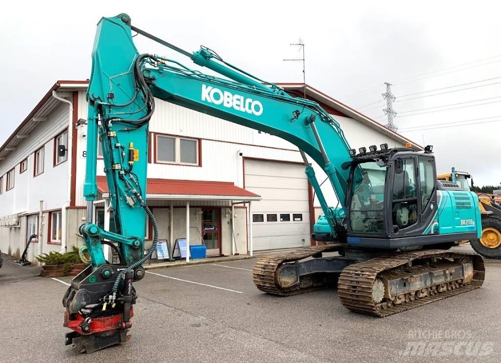 Kobelco SK210LC-10 Escavadeiras de esteiras