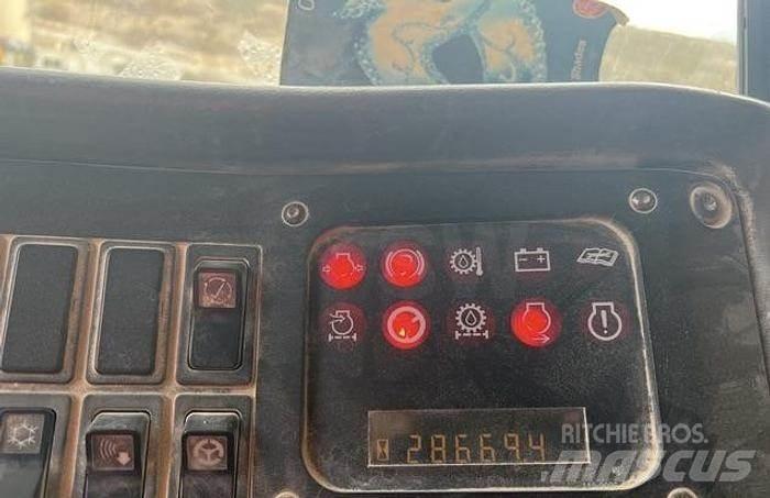 CAT 771D Dumpers de obras