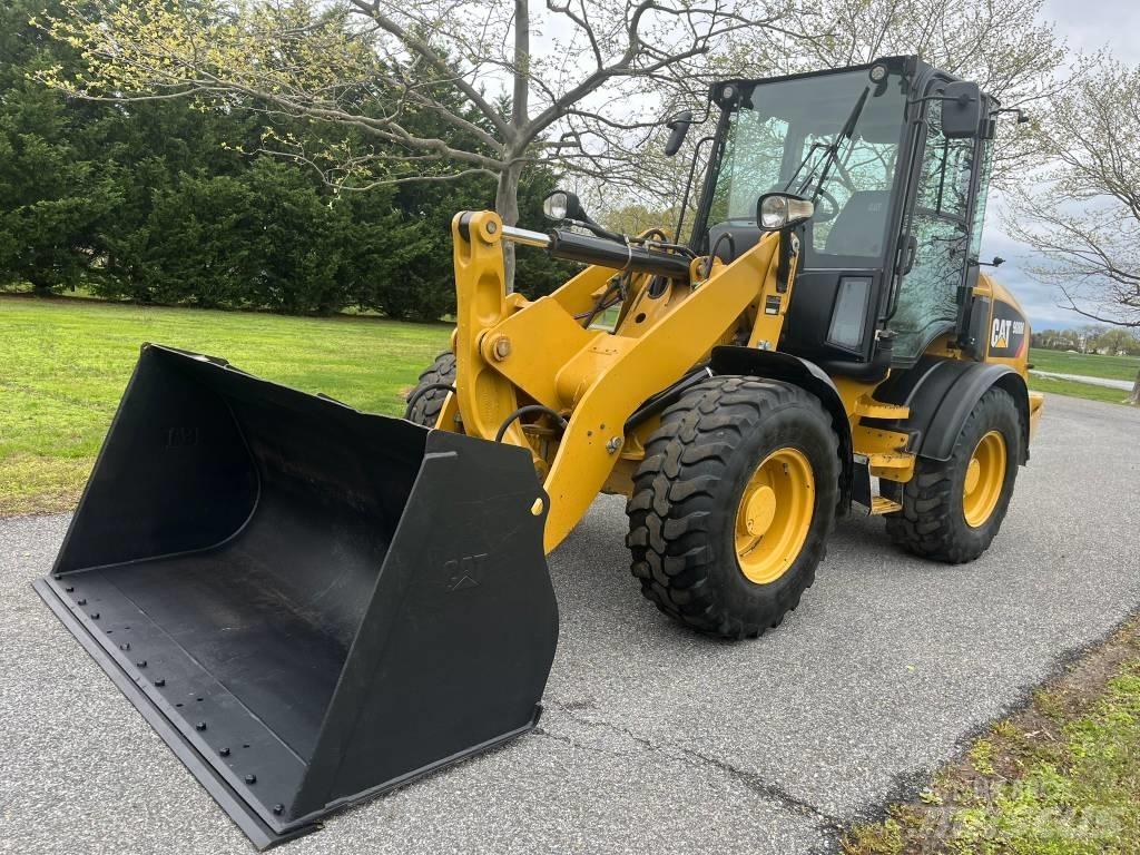 CAT 908M Carregadeiras de rodas