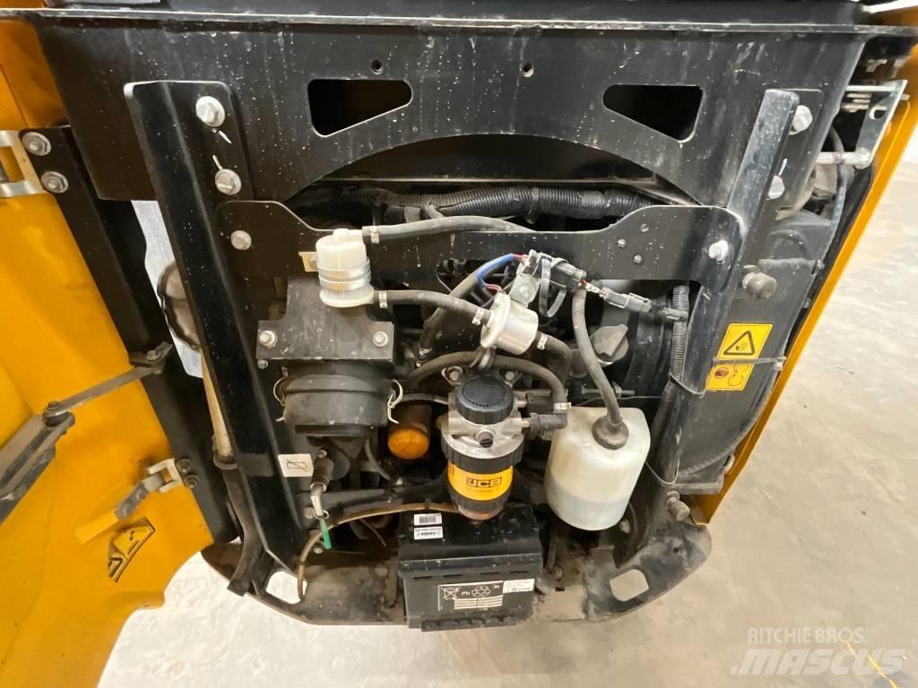 JCB 15 C-1 Miniescavadeiras