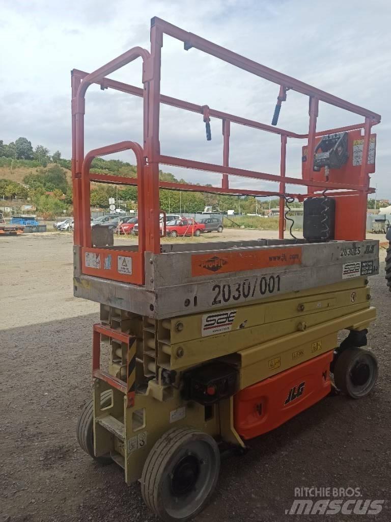 JLG 2030 ES Elevadores de tesoura