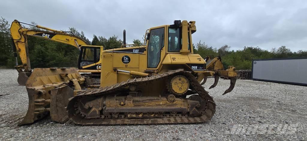 CAT D 6 N LGP Dozers - Tratores rastos