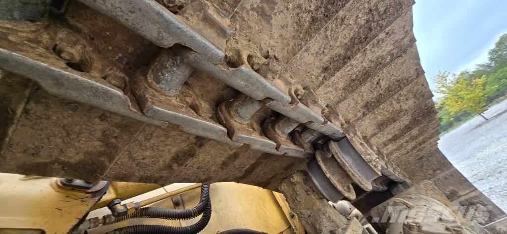 CAT D 6 N LGP Dozers - Tratores rastos