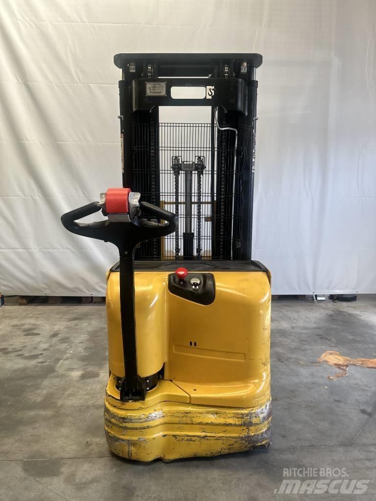 Yale ms12 Empilhador para operador externo