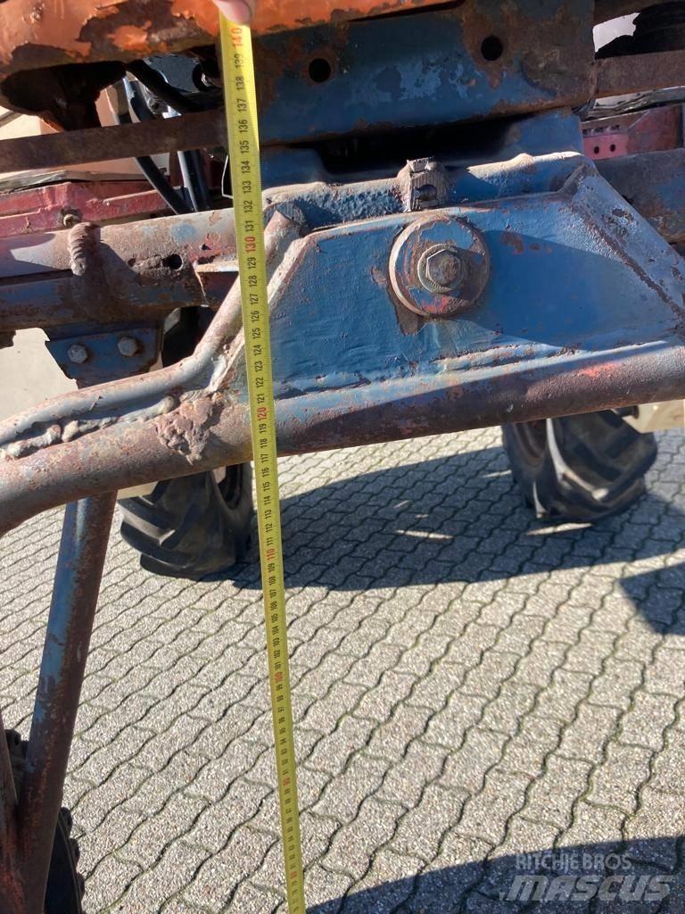 Universal 640V Tratores Agrícolas usados