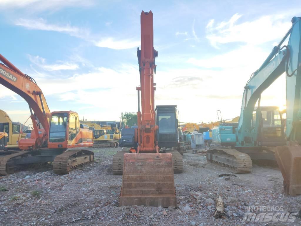 Hitachi ZX 210 Escavadeiras de esteiras
