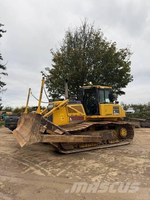 Komatsu D 65 PX-17 Dozers - Tratores rastos