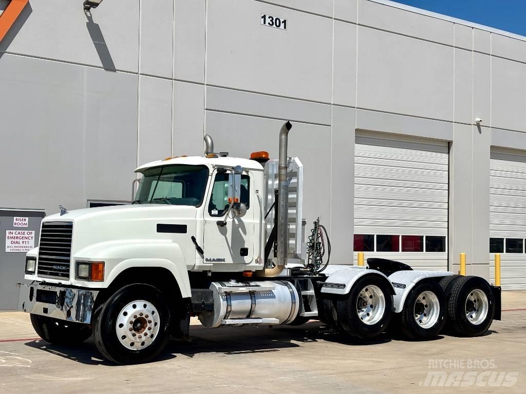 Mack CHU 613 Cavalos Mecânicos