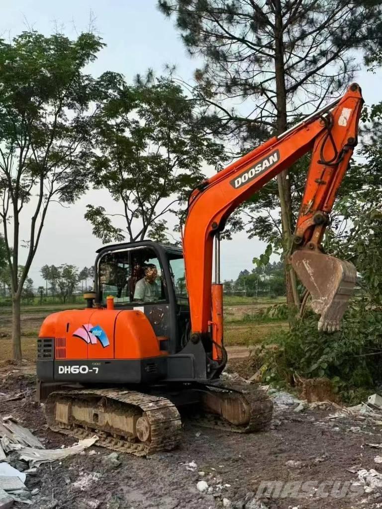 Doosan DH 60 Miniescavadeiras