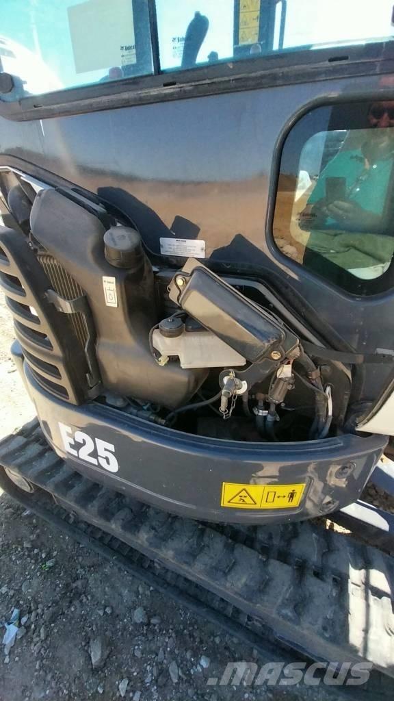 Bobcat E 25 Miniescavadeiras