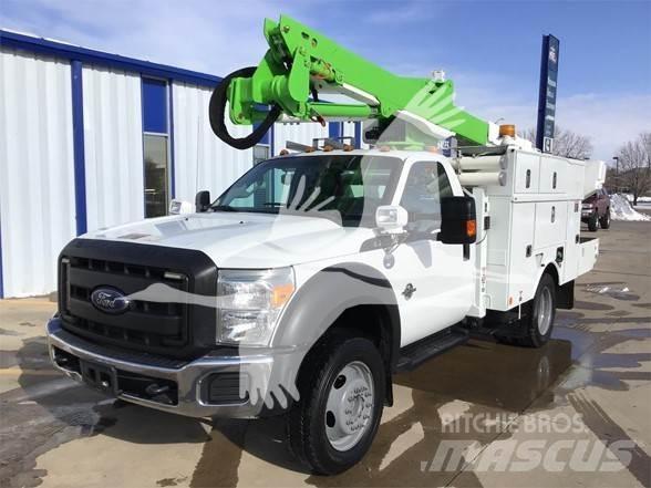 Altec AT40G Plataformas aéreas montadas em camião