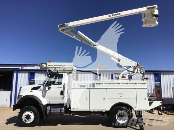 Hi-Ranger SC42 Plataformas aéreas montadas em camião