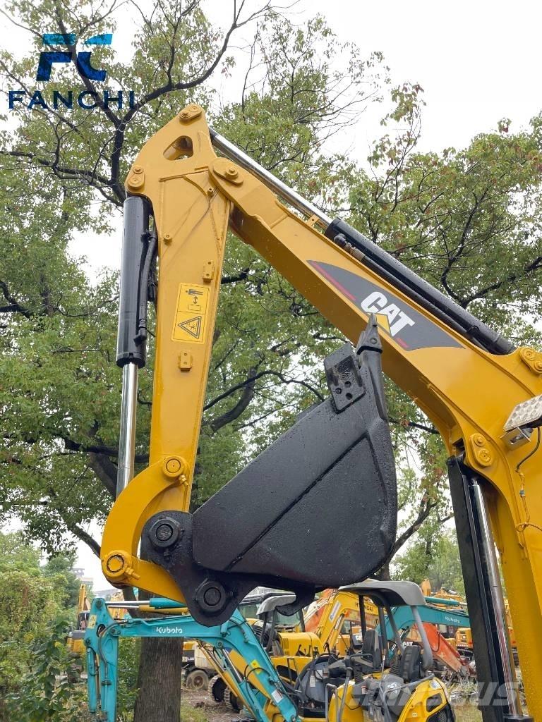 CAT 303.5 C CR Miniescavadeiras