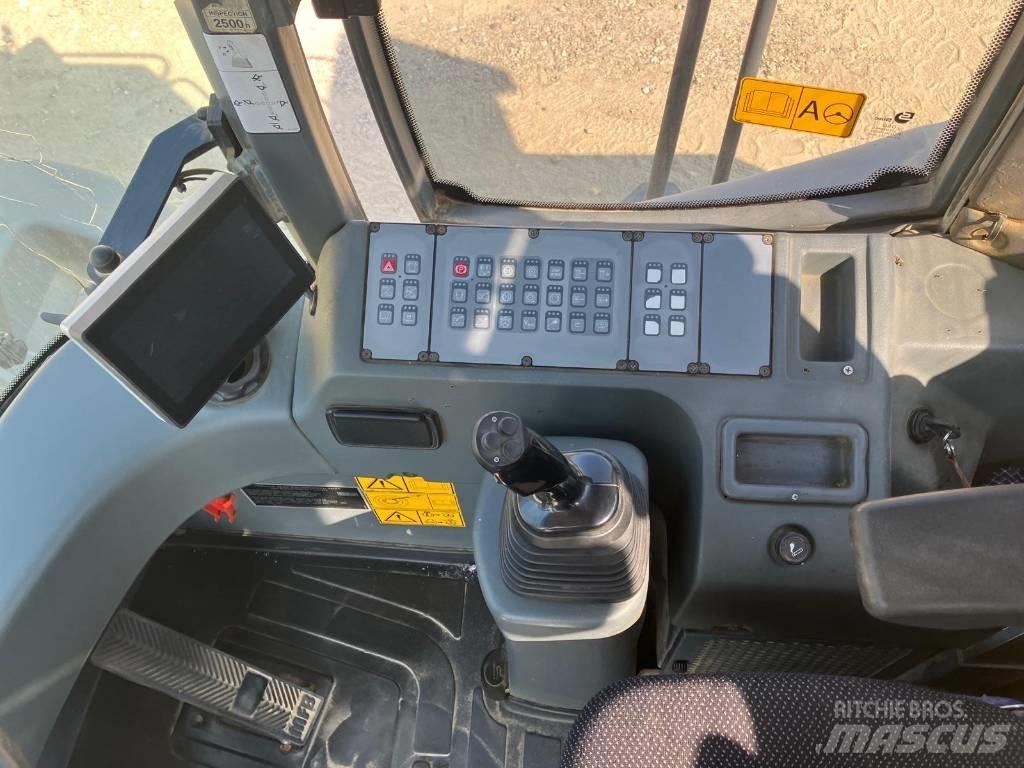 Liebherr L 566 Carregadeiras de rodas