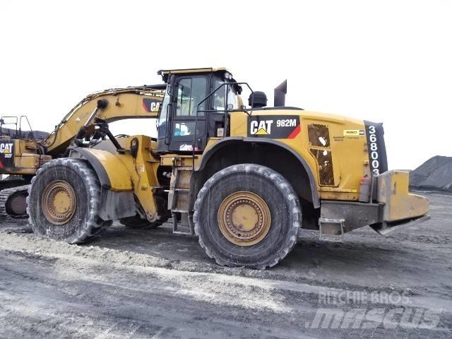CAT 982 M Carregadeiras de rodas