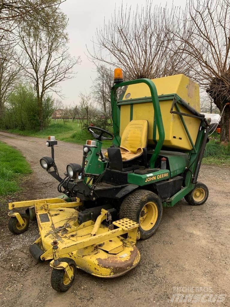 John Deere F 935 Corta-Relvas Riders