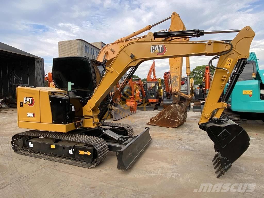 CAT 306 Miniescavadeiras