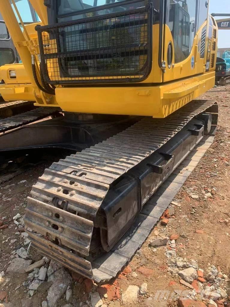 Komatsu PC 120-8 Escavadoras Midi 7t - 12t