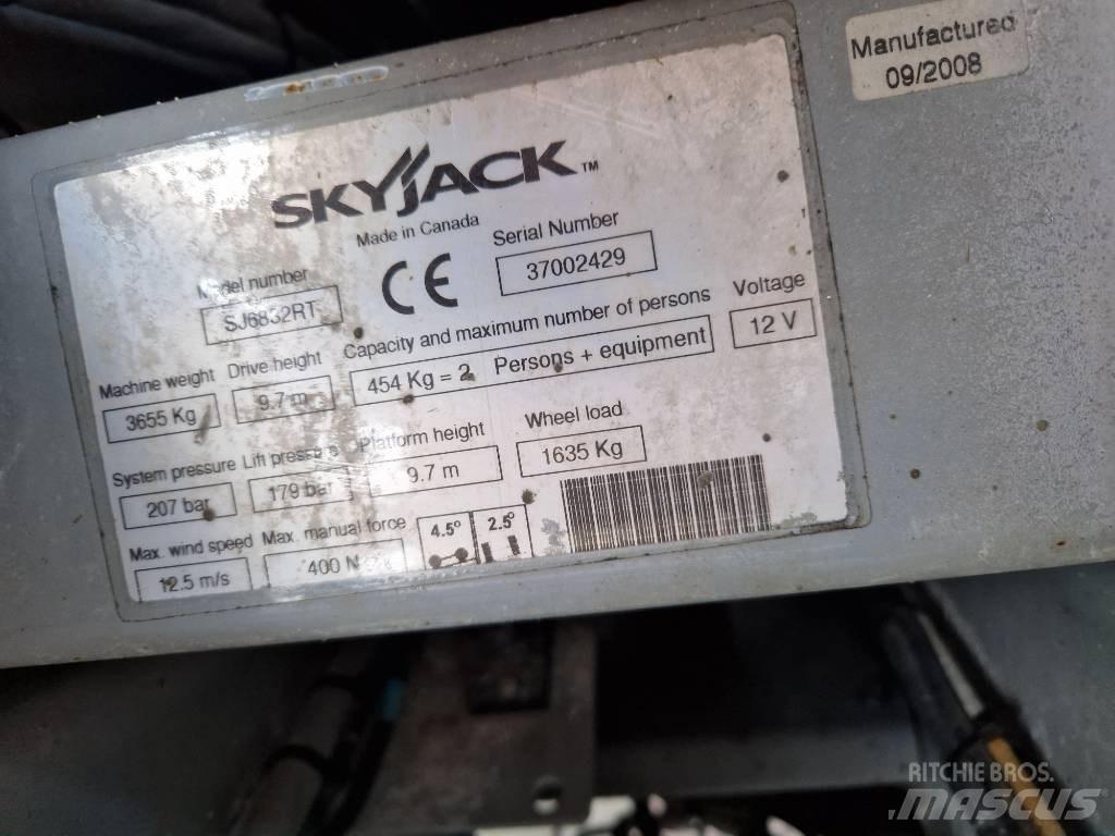 SkyJack SJ 6832 RT Elevadores de tesoura
