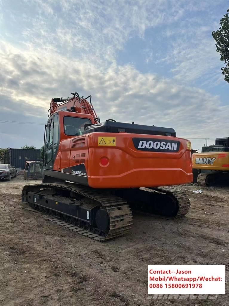 Doosan DX 225 LCA Escavadeiras de esteiras